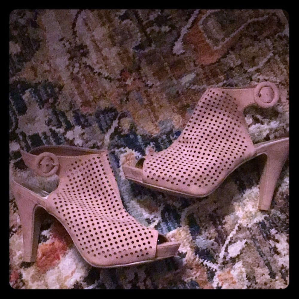 Madden girl peep toe slingback heels